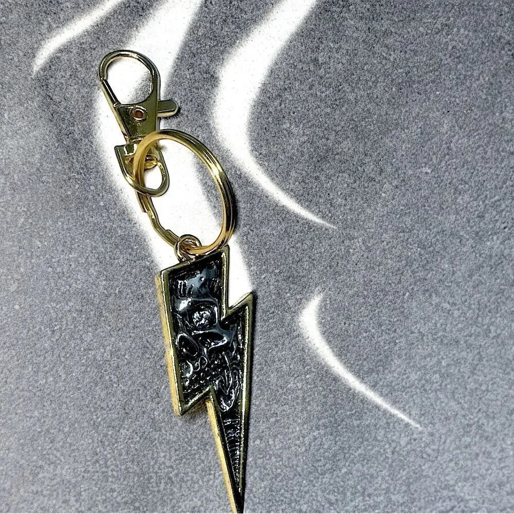 Men’s Accessories l Skull in Lightning Bolt l Key chain, Bag clip l Gold l New